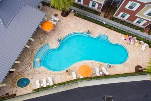 Dream Townhome With Balcony Summerville Su7576