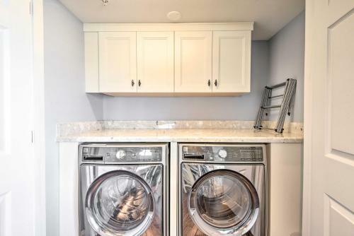 Apartamento Luxe Oceanfront Condo With Pool Beach Access And Gear!