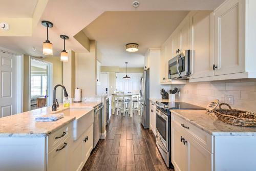 Apartamento Luxe Oceanfront Condo With Pool Beach Access And Gear!