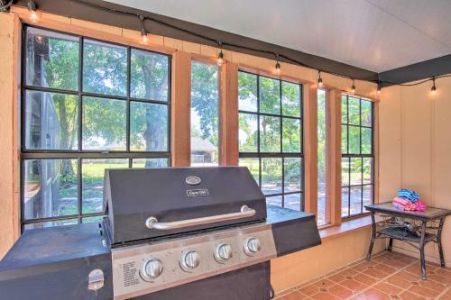 Vibrant Palm Bay Tropicana House With Pool!