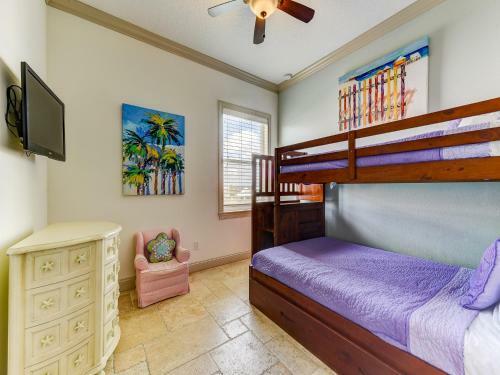 Dancing Dolphin, 6 Bedrooms, Sleeps 14, Cinnamon Beach, Private Pool