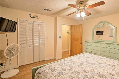 Charming Panama City Home With Deck 1 Block To Beach