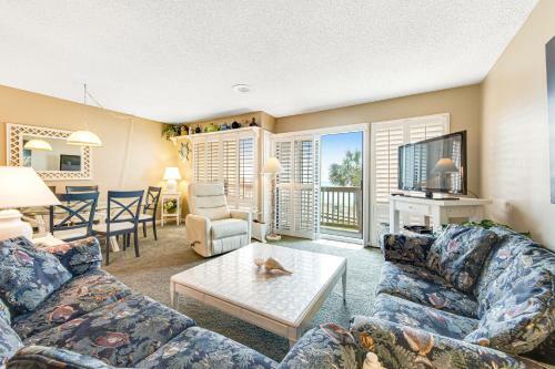 Latitude Condos