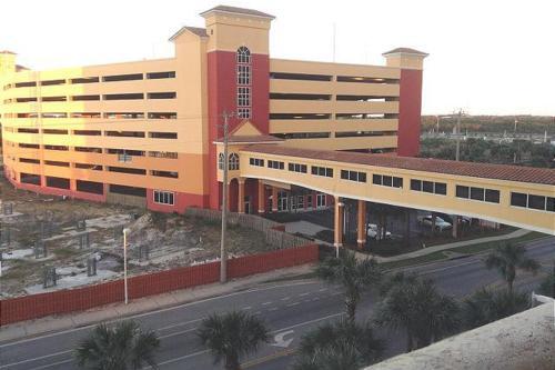 Calypso Resort 4