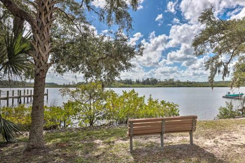 Pet-friendly Home With Grill, Walk To Rose Bay!
