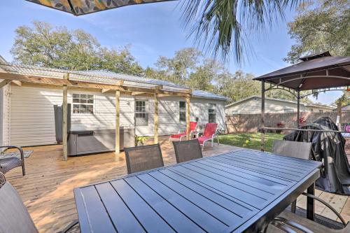 St Augustine Home With Hot Tub, 6 Mi To Beaches