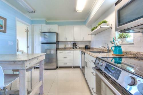 Apartamento Tropic Terrace #40 - Beachfront Rental Condo