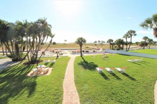 Apartamento Tropic Terrace #11 - Beachfront Rental Condo