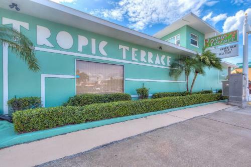 Apartamento Tropic Terrace #44 - Beachfront Rental Condo