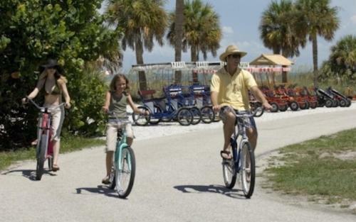 Apartamento Affordable Beach Condos - One Bed Budget With Full Kitchen Condo