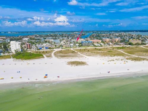 Apartamento Tropic Terrace #49 - Beachfront Rental Condo