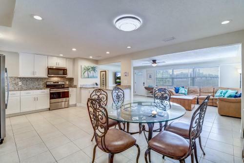 New Listing! Spacious Haven With Pool & Hot Tub Home