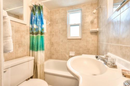 Apartamento Tropic Terrace #16 - Beachfront Rental Apts