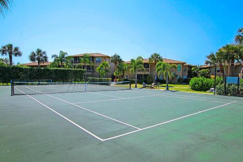 Quiet Spacious Condo Near Famous Bowman's Beach - Blind Pass G203
