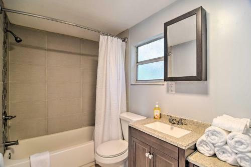 Apartamento Cozy Beach Apt With Pool, 3 Mi To St Pete!