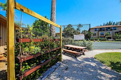Blind Pass Condo G206 On Beautiful Sanibel Island