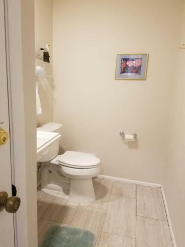 Resort Condo Surrounded By Tropical Vegetation Views - Blind Pass C204