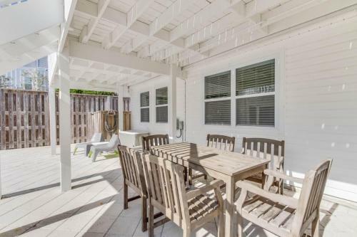 59 Santa Clara - Beachful Easy Feeling, Private Pool With Huge Yard!
