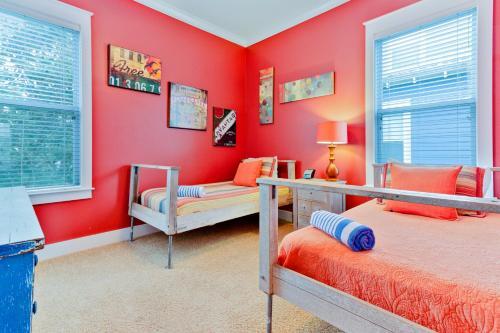 4 Bed 3 Bath Vacation Home In Seagrove, Fl