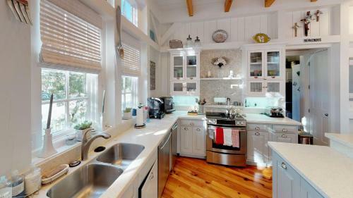 Answered Prayers - 141 Smolian Circle By Dune Vacation Rentals