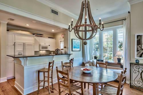Watercolor By Dune Vacation Rentals - Beach District