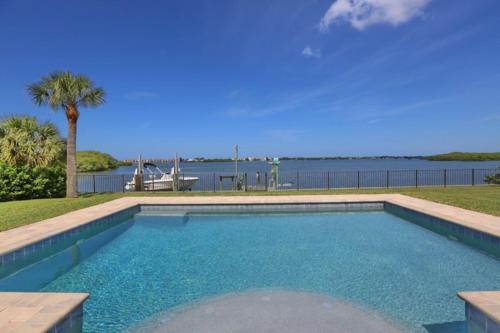 Sarasota - Dunmore 8730
