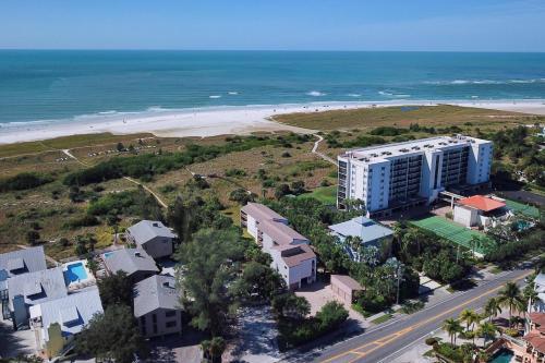 New Listing! Beachfront Gem With Wraparound Balcony Townhouse