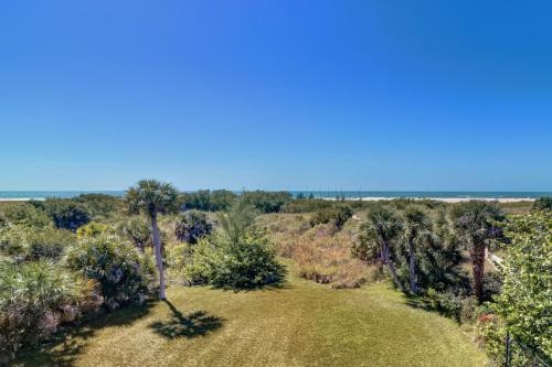 New Listing! Beachfront Gem With Wraparound Balcony Townhouse