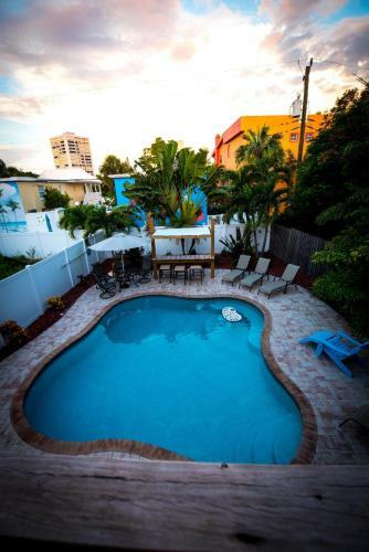 342b Canal Rd - Siesta Key Village Condo