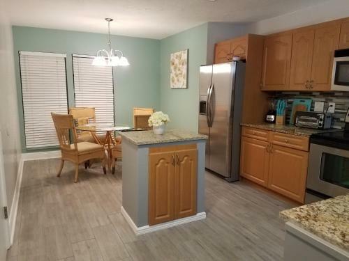 Apartamento 2br/1ba Vacation Rental - Sienna Park