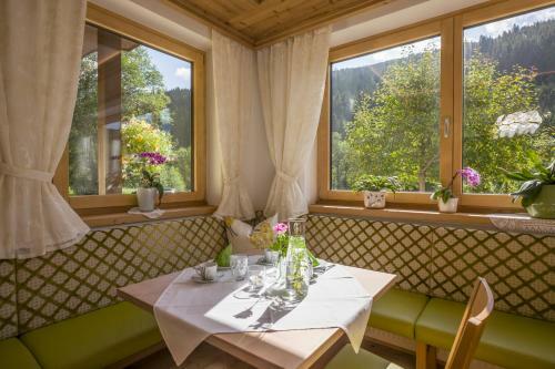 Hostal Pension Zillertal