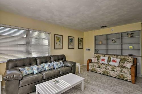 Venice Home With Fire Pit And Grill - 10 Mins To Beach!