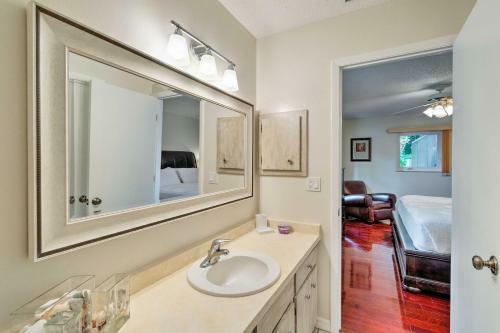 Modern Venice Home With Lanai, 1mi To Prvt Beach