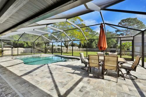 Jacaranda West Retreat