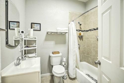Updated Ybor City Home With Yard Walk To Pool!