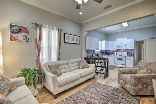 Updated Ybor City Home With Yard Walk To Pool!