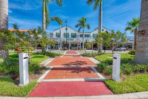 Modern Venice Home With Pool 4 Mi To The Beach