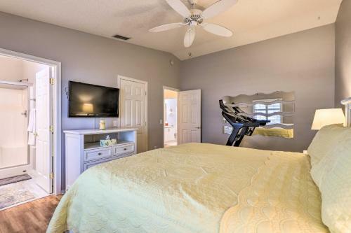 Updated Home With Yard In The Villages Community!