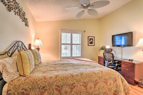 Updated Home With Yard In The Villages Community!