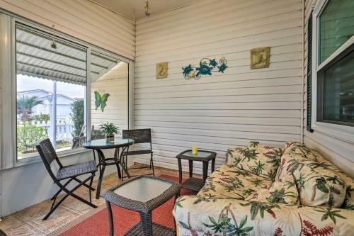 Updated Home With Yard In The Villages Community!