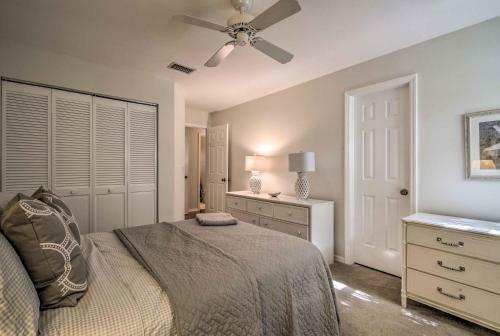 Vero Beach Pet-friendly Home 1 Mi To Beach!