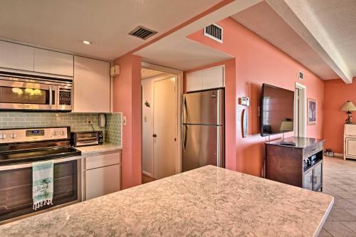 Apartamento Oceanfront Vero Beach Condo With Balcony Views!