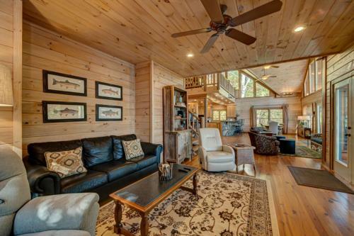 Lodge On The Lake By Escape To Blue Ridge
