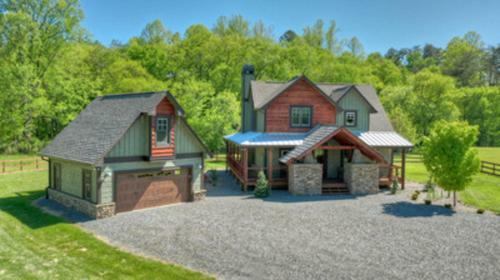 Firefly Farmhouse By Escape To Blue Ridge