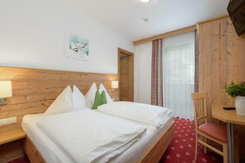 Hostal Pension Haus Am Dorfplatz