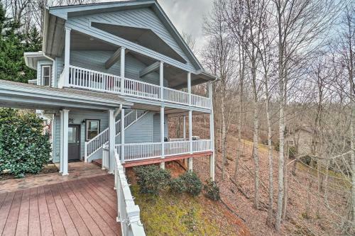 Apartamento Lake-view Condo With Covered Deck In Hiawassee!
