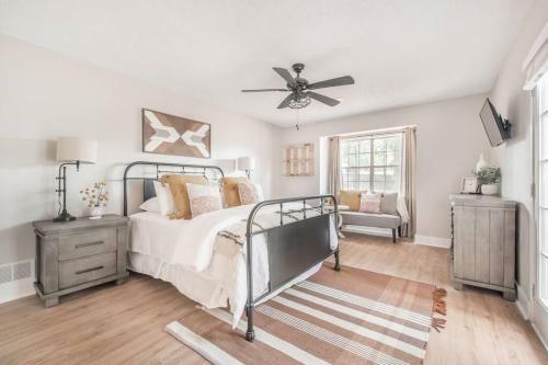 Stylish & Spacious Home Near Atl