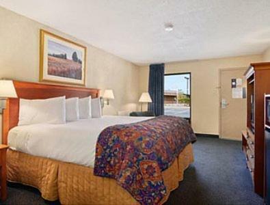 Motel Baymont By Wyndham Macon I-75