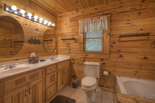 Bear Ridge Hideaway- Secluded Mtn View