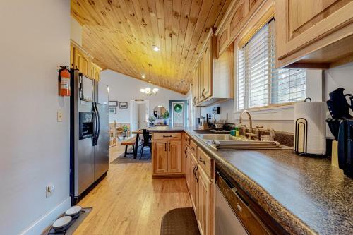 The Brown Bear Cabin